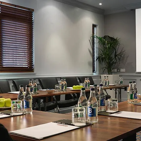 Ballsbridge فندق 4*