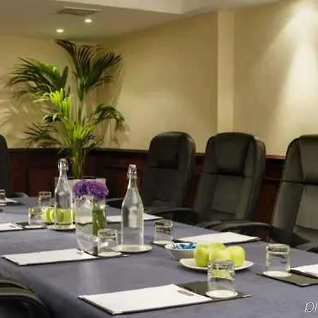 Ballsbridge Hotell 4*