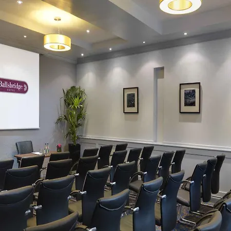 Ballsbridge Hotell 4*