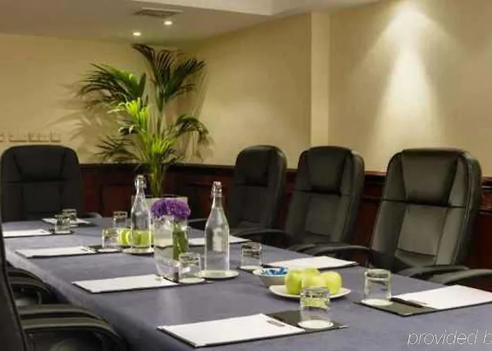 Ballsbridge Отель 4*